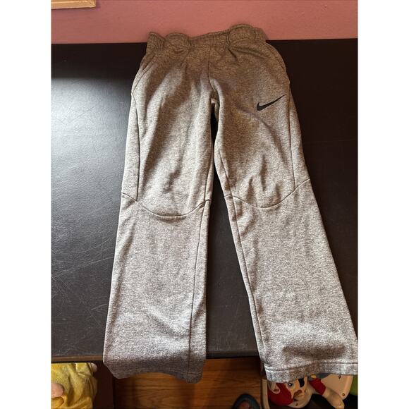 Nike Pants Boys Large Dri-FIT Joggers Athletic Training Performance Grey - Picture 1 of 8